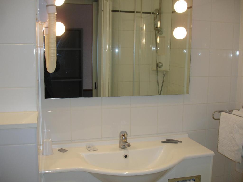Hotel Bollaert Lens Zimmer foto